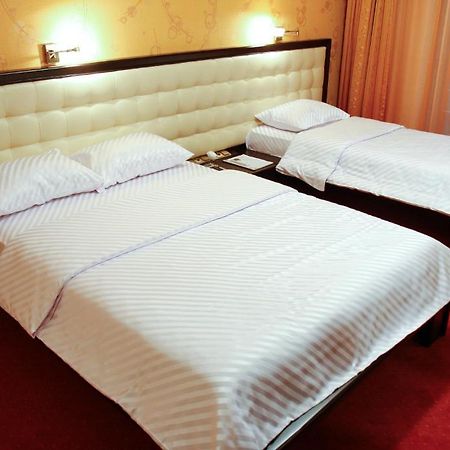 Hotel Anna Junior Targu Jiu Room photo
