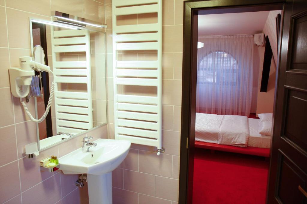 Hotel Anna Junior Targu Jiu Room photo