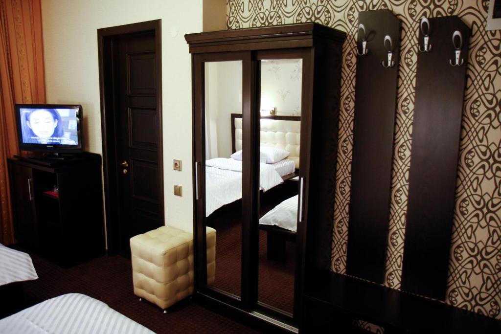 Hotel Anna Junior Targu Jiu Room photo