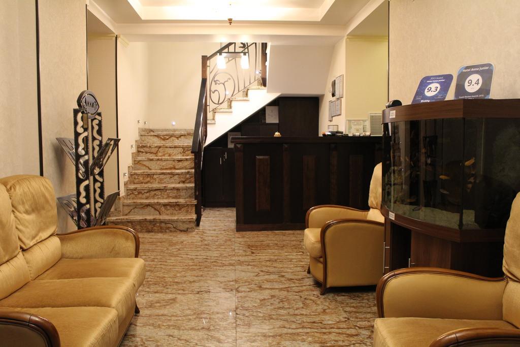 Hotel Anna Junior Targu Jiu Exterior photo